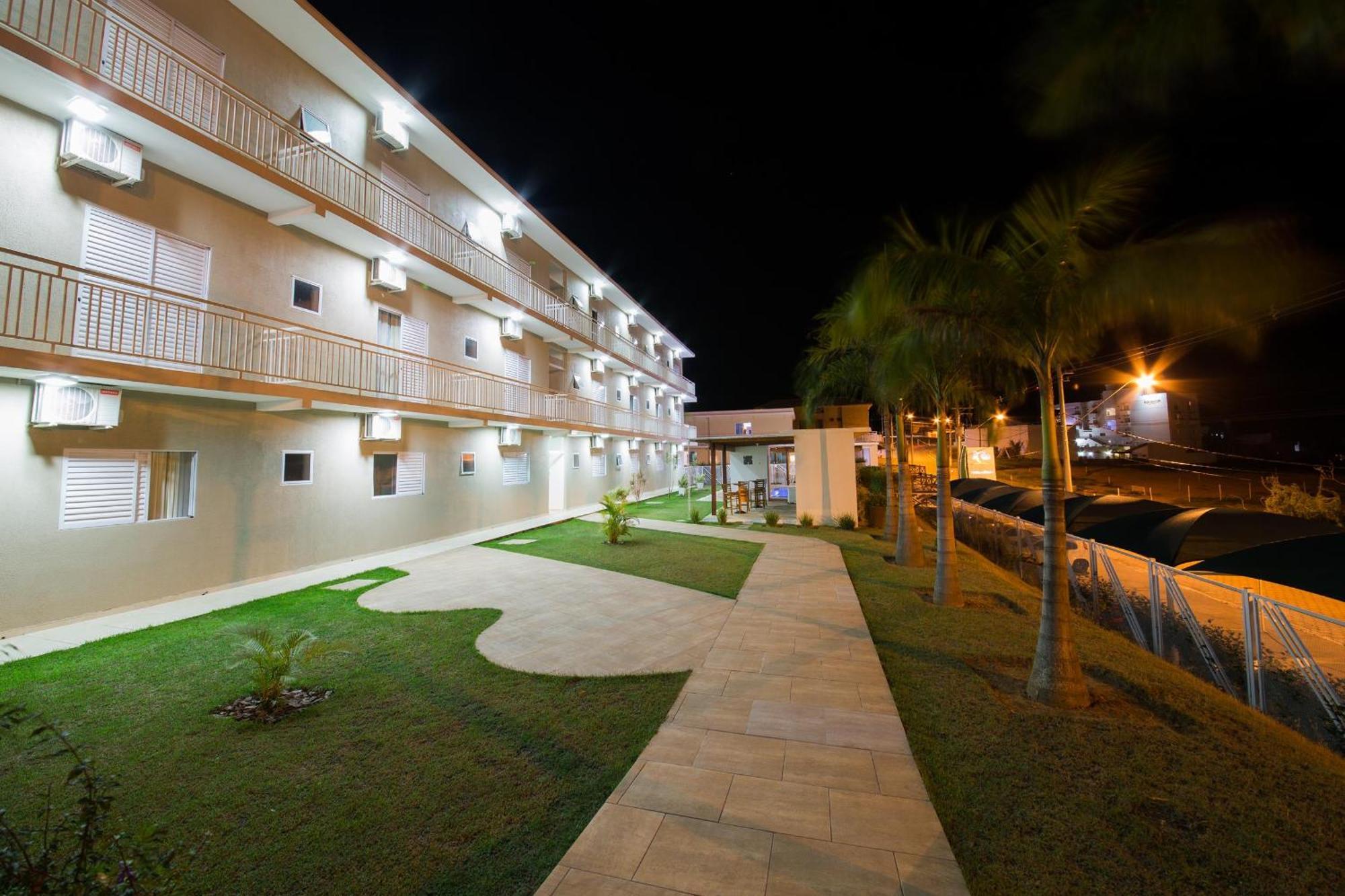 Summit Suites Hotel Cachoeira Paulista Eksteriør billede